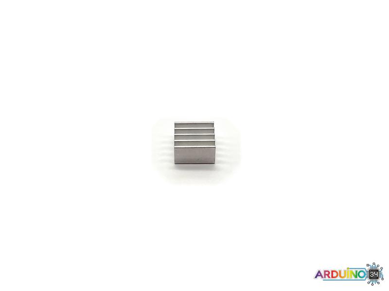Радиатор алюминиевый серебристый 8,8 х 8,8 х 5 мм