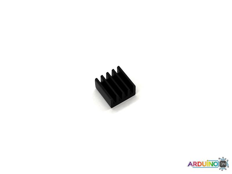 Радиатор алюминиевый черный 8,8 х 8,8 х 5 мм
